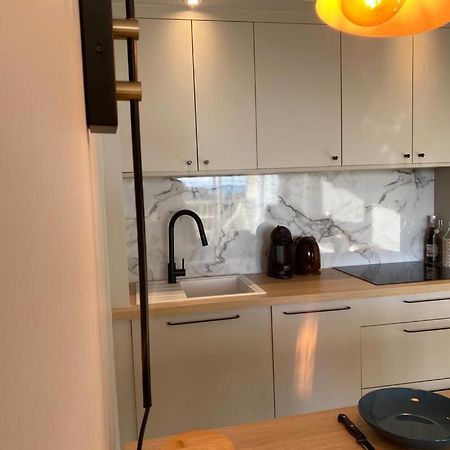 Le Cali, P2 Cabine Dans Une Residence Avec Piscine, Vue Mer Et Parking Prive La Grande Motte Bagian luar foto