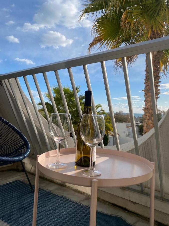 Le Cali, P2 Cabine Dans Une Residence Avec Piscine, Vue Mer Et Parking Prive La Grande Motte Bagian luar foto